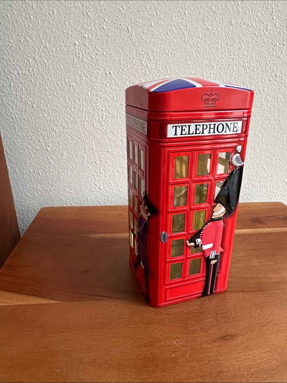 Red British Telephone Booth Tin with Guard Design